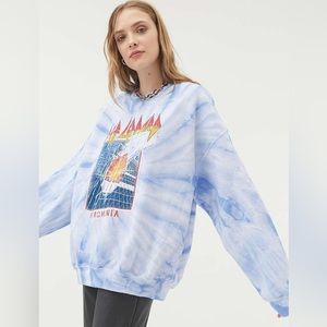 URBAN OUTFITTERS OVERSIZED DEF LEPPARD CREWNECK